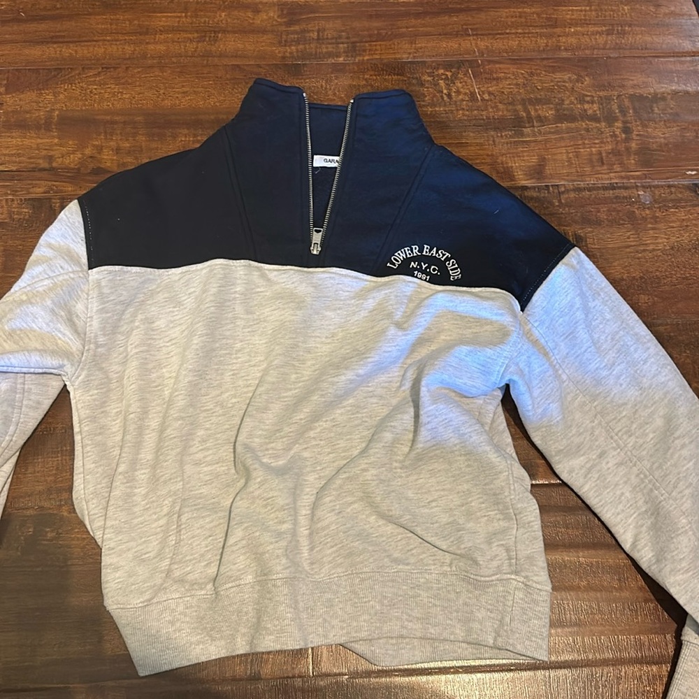 Half zip crewneck